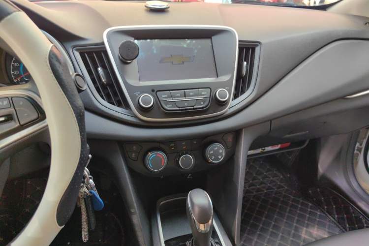 Used Chevrolet Cavalier 2019 320 Automatic Xinyue Edition Audio And AC Panel
