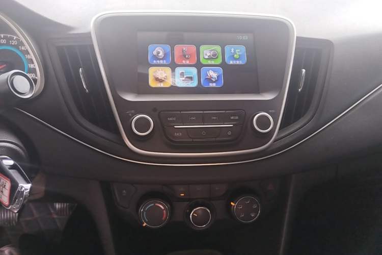 Used Chevrolet Cavalier 2019 320 Manual Xinyue Edition Audio And AC Panel