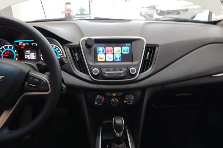 Used Chevrolet Cavalier 2019 320 Automatic Xinyue Edition Audio And AC Panel