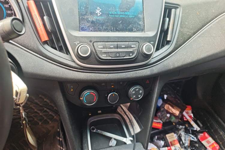 Used Chevrolet Cavalier 2019 320 Manual Xinyue Edition Audio And AC Panel