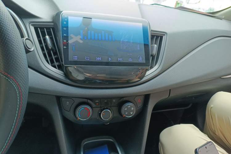 Used Chevrolet Cavalier 2019 320 Manual Enjoyment Edition Audio And AC Panel