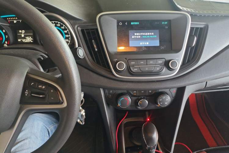 Used Chevrolet Cavalier 2019 320 Automatic Xinyue Edition Audio And AC Panel