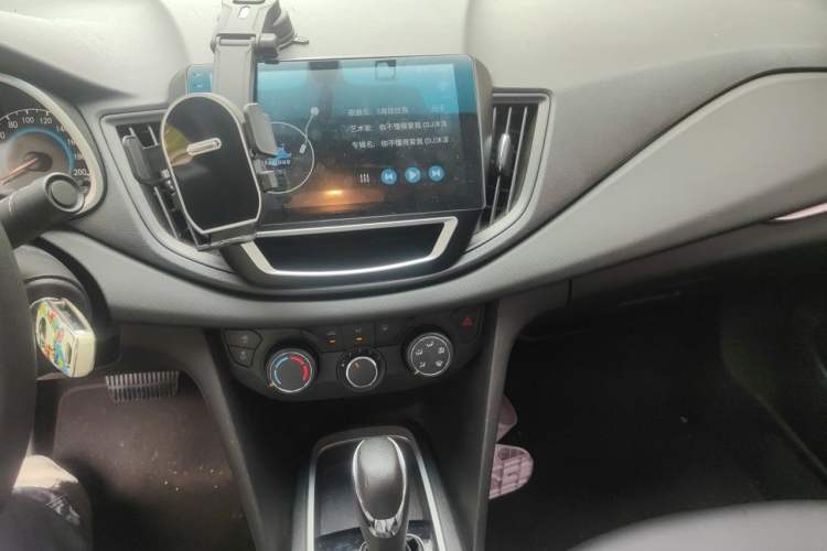Used Chevrolet Cavalier 2019 320 Automatic Xinyue Edition Audio And AC Panel