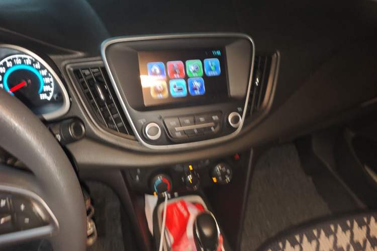 Used Chevrolet Cavalier 2019 320 Automatic Xinyue Edition Audio And AC Panel