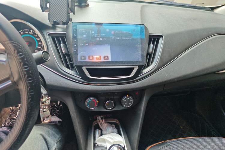 Used Chevrolet Cavalier 2019 320 Manual Enjoyment Edition Audio And AC Panel
