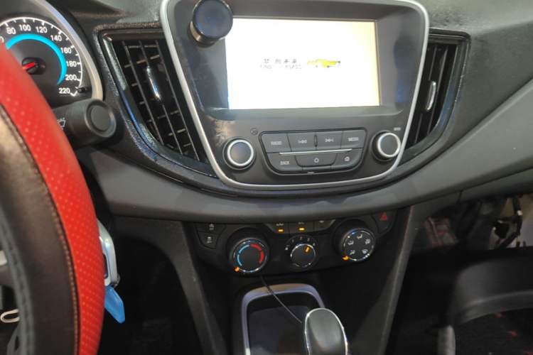 Used Chevrolet Cavalier 2019 320 Automatic Xinyue Edition Audio And AC Panel