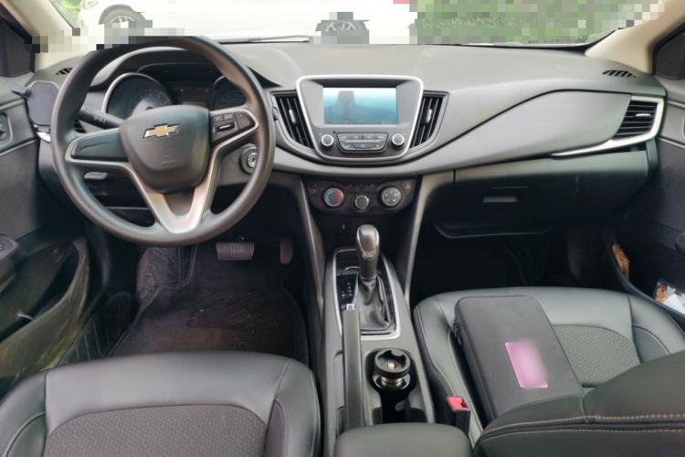 Used Chevrolet Cavalier 2019 320 Automatic Xinyue Edition Center Console