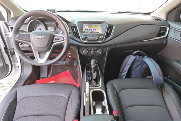 Used Chevrolet Cavalier 2019 320 Automatic Xinyue Edition Center Console