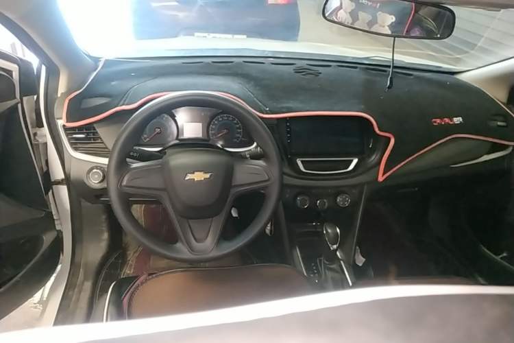 Used Chevrolet Cavalier 2019 320 Automatic Enjoyment with Sunroof Center Console