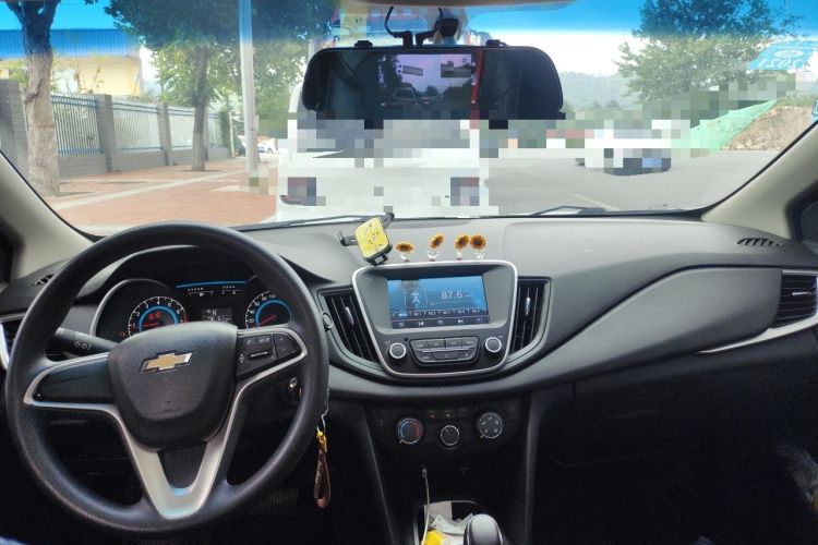 Used Chevrolet Cavalier 2019 320 Automatic Xinyue Edition Center Console