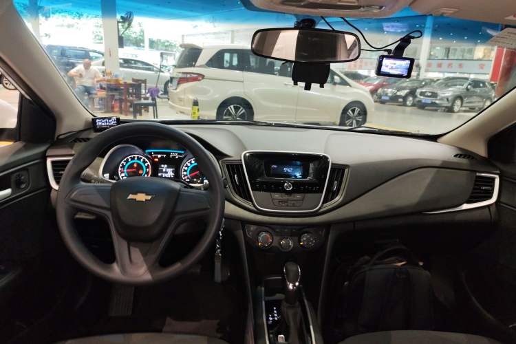 Used Chevrolet Cavalier 2019 320 Automatic Enjoyment with Sunroof Center Console