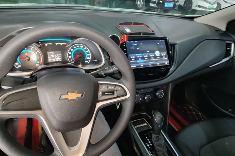 Used Chevrolet Cavalier 2019 320 Automatic Xinyue Edition Center Console