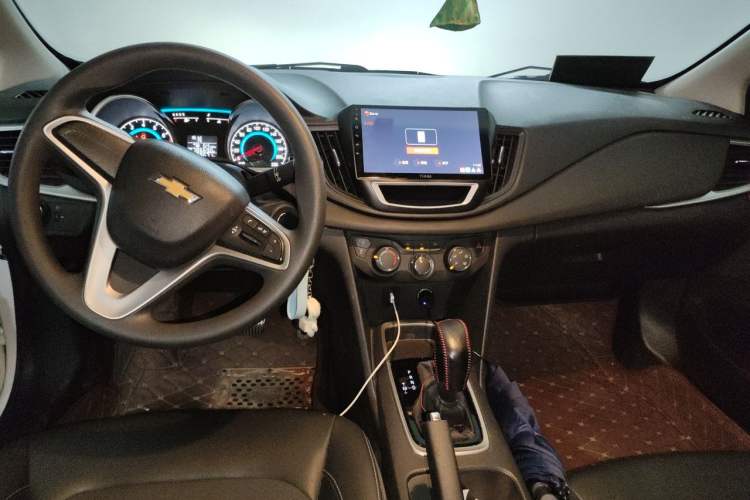 Used Chevrolet Cavalier 2019 320 Automatic Xinyue Edition Center Console