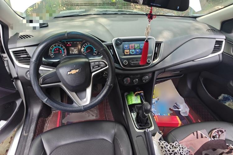 Used Chevrolet Cavalier 2019 320 Automatic Xinyue Edition Center Console