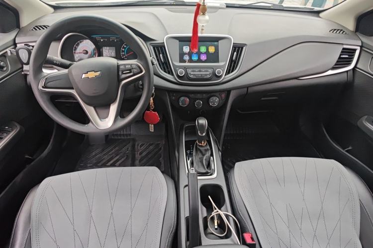 Used Chevrolet Cavalier 2019 320 Automatic Xinyue Edition Center Console