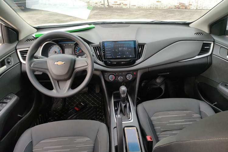 Used Chevrolet Cavalier 2019 320 Automatic Enjoyment with Sunroof Center Console