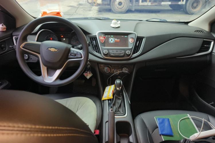 Used Chevrolet Cavalier 2019 320 Automatic Xinyue Edition Center Console