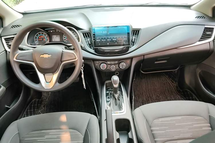 Used Chevrolet Cavalier 2019 320 Automatic Enjoyment with Sunroof Center Console