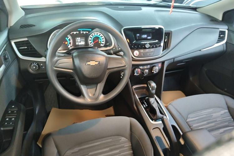 Used Chevrolet Cavalier 2019 320 Automatic Enjoyment with Sunroof Center Console