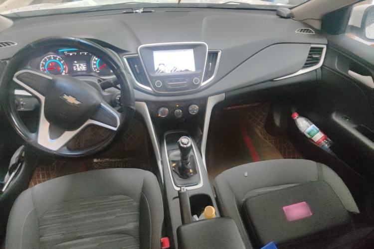 Used Chevrolet Cavalier 2019 320 Manual Enjoyment Edition Center Console