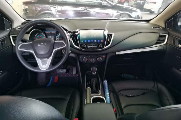 Used Chevrolet Cavalier 2019 320 Automatic Enjoyment with Sunroof Center Console