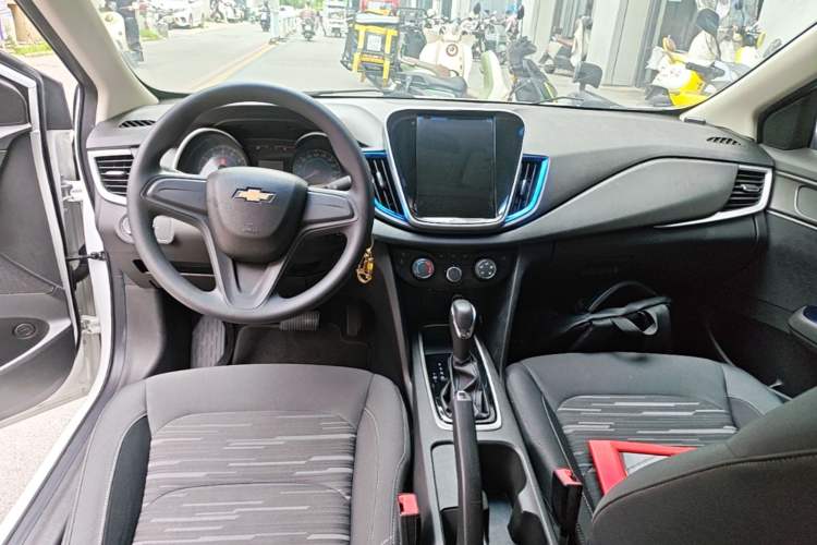 Used Chevrolet Cavalier 2019 320 Automatic Enjoyment with Sunroof Center Console