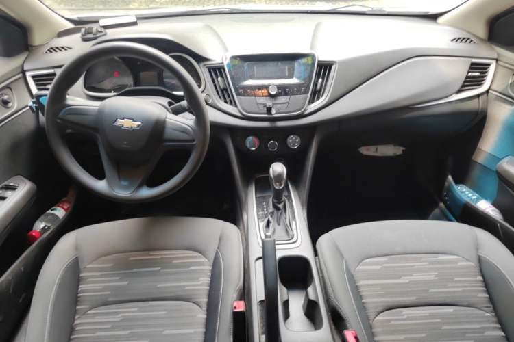 Used Chevrolet Cavalier 2019 320 Automatic Enjoyment with Sunroof Center Console