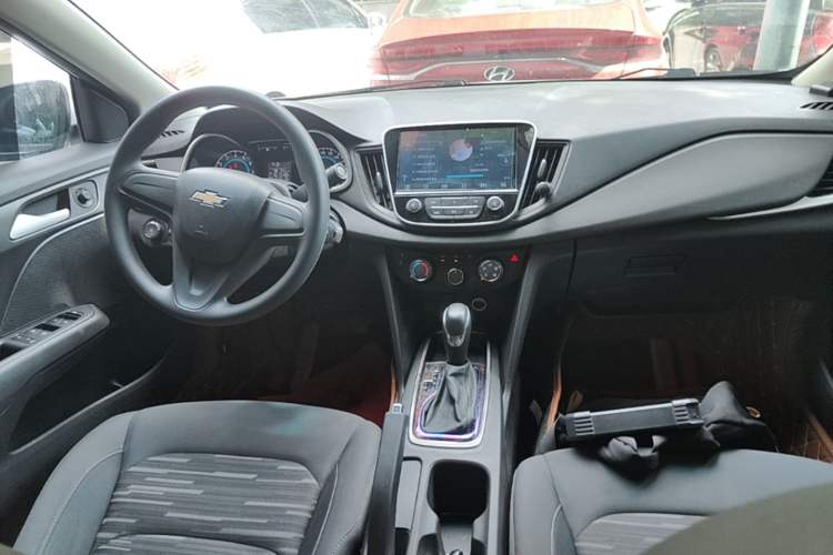 Used Chevrolet Cavalier 2019 320 Automatic Enjoyment with Sunroof Center Console