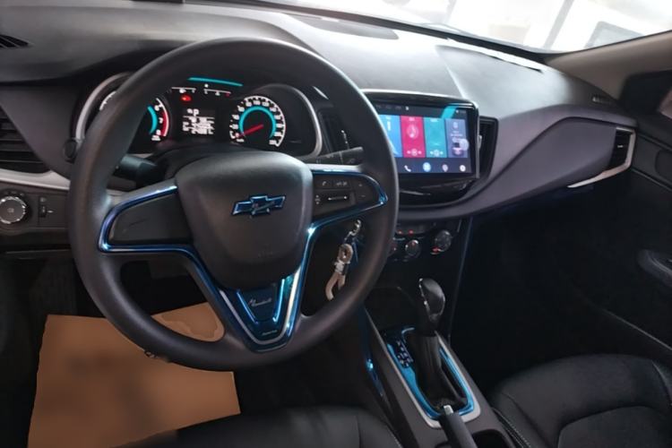 Used Chevrolet Cavalier 2019 320 Automatic Xinyue Edition Center Console
