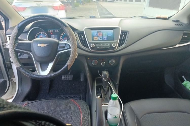 Used Chevrolet Cavalier 2019 320 Automatic Enjoyment Edition Center Console