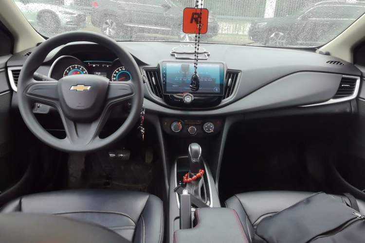 Used Chevrolet Cavalier 2019 320 Automatic Enjoyment with Sunroof Center Console