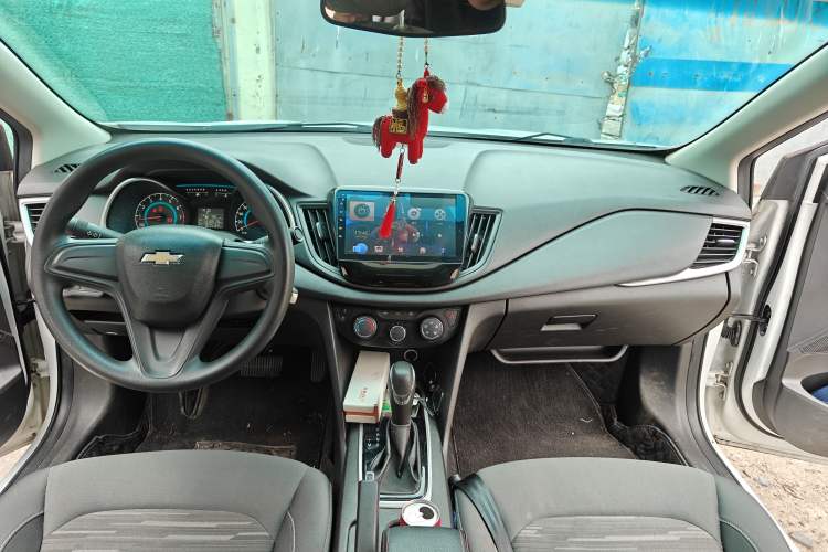 Used Chevrolet Cavalier 2019 320 Automatic Enjoyment Edition Center Console