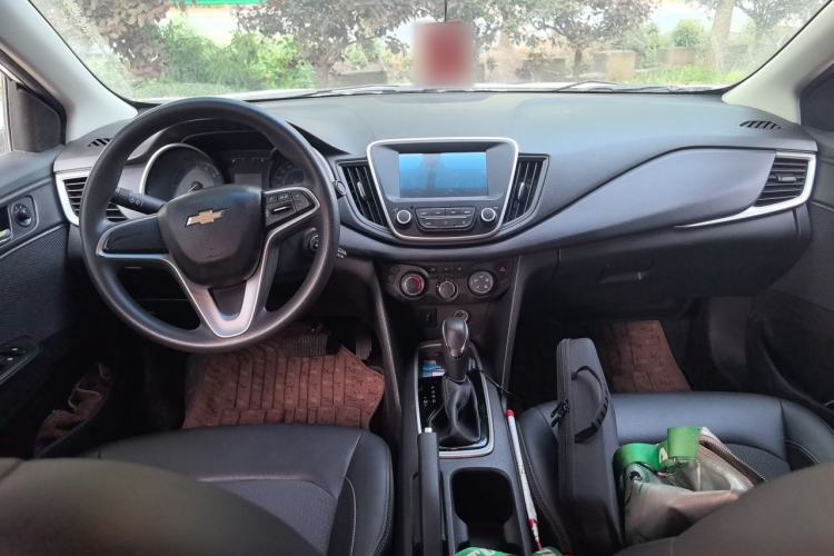 Used Chevrolet Cavalier 2019 320 Automatic Xinyue Edition Center Console