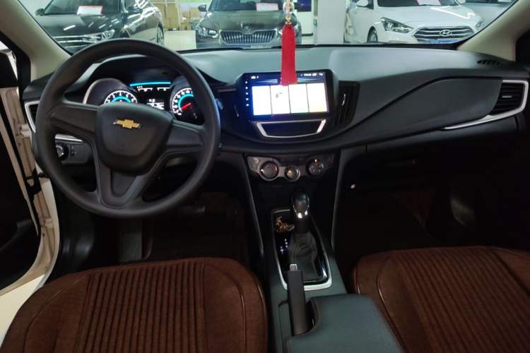 Used Chevrolet Cavalier 2019 320 Automatic Enjoyment with Sunroof Center Console