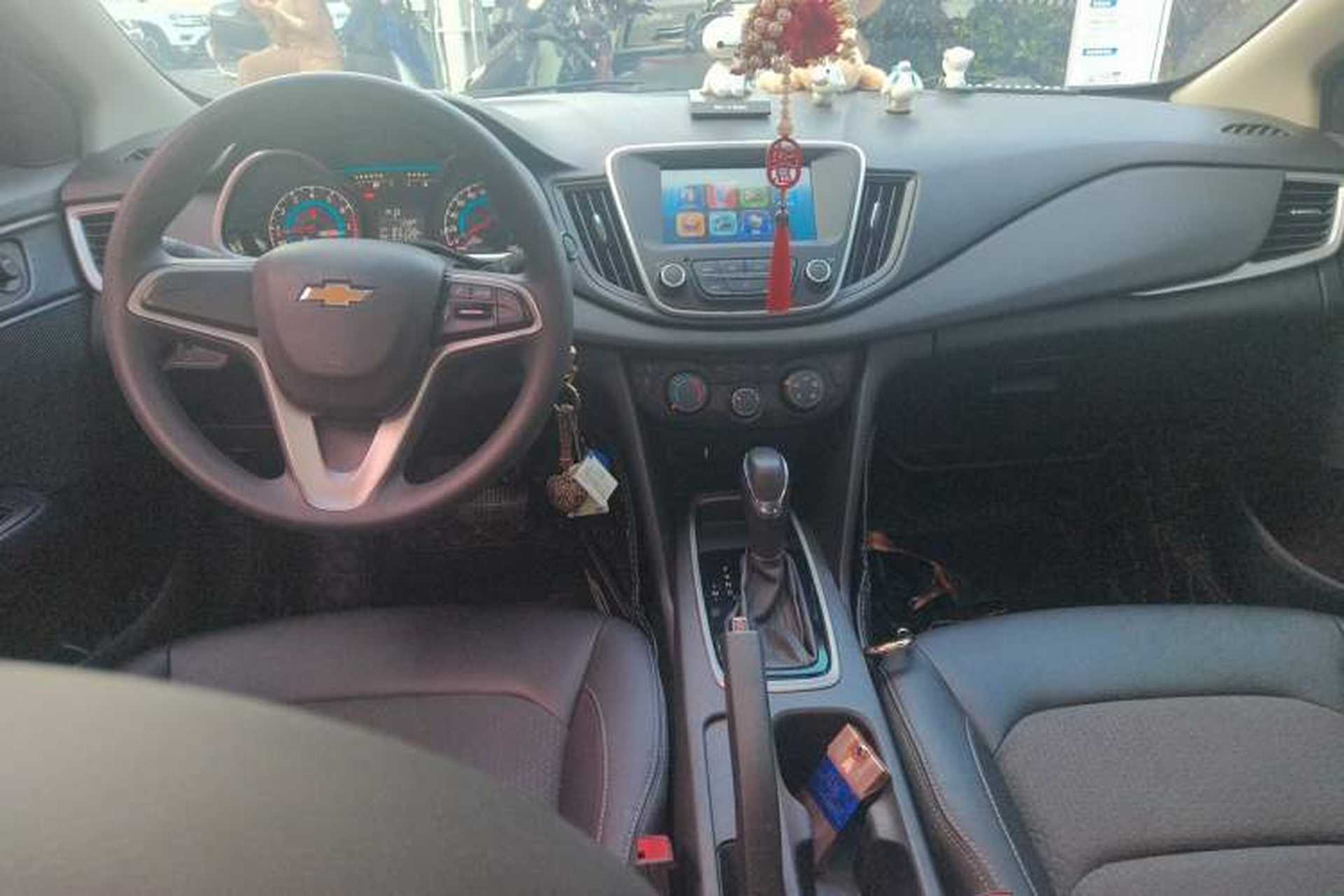 Used Chevrolet Cavalier 2019 320 Automatic Xinyue Edition Center Console