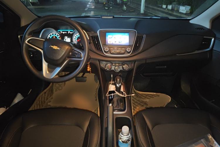 Used Chevrolet Cavalier 2019 320 Automatic Xinyue Edition Center Console