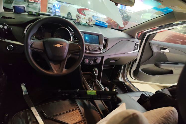 Used Chevrolet Cavalier 2019 320 Automatic Enjoyment with Sunroof Center Console