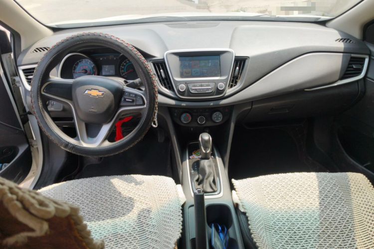 Used Chevrolet Cavalier 2019 320 Automatic Xinyue Edition Center Console