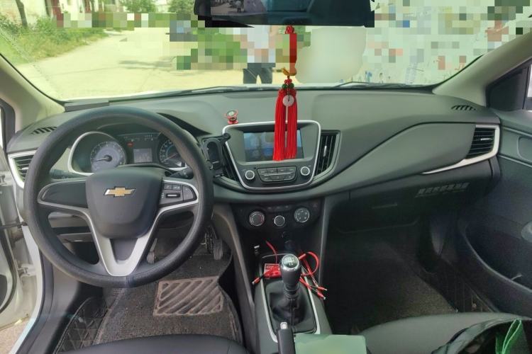 Used Chevrolet Cavalier 2019 320 Manual Xinyue Edition Center Console