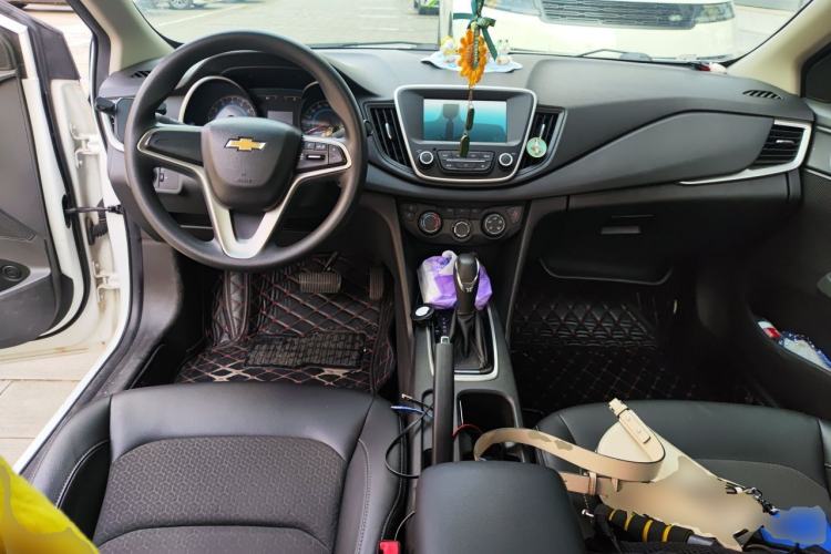 Used Chevrolet Cavalier 2019 320 Automatic Xinyue Edition Center Console