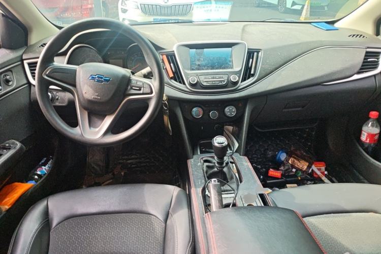 Used Chevrolet Cavalier 2019 320 Manual Xinyue Edition Center Console