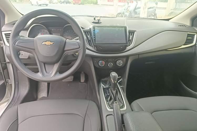 Used Chevrolet Cavalier 2019 320 Automatic Enjoyment with Sunroof Center Console