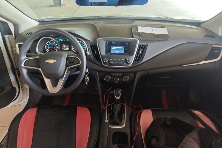 Used Chevrolet Cavalier 2019 320 Automatic Xinyue Edition Center Console