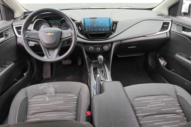 Used Chevrolet Cavalier 2019 320 Automatic Enjoyment Edition Center Console