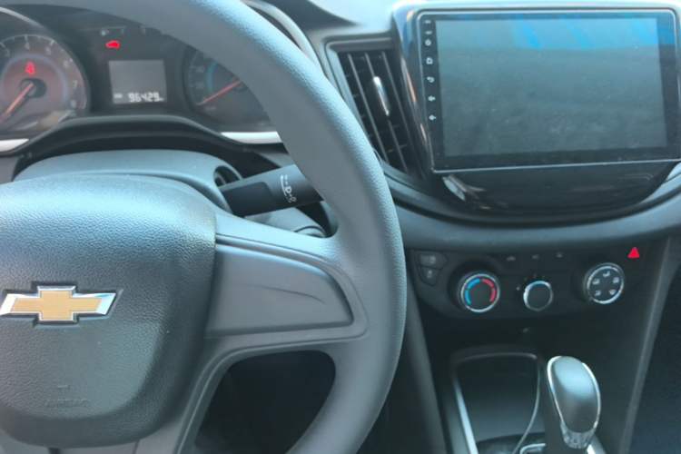 Used Chevrolet Cavalier 2019 320 Automatic Enjoyment with Sunroof Center Console