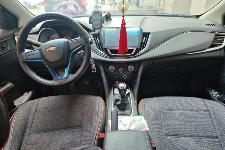 Used Chevrolet Cavalier 2019 320 Manual Enjoyment Edition Center Console