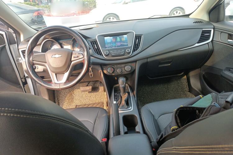 Used Chevrolet Cavalier 2019 320 Automatic Xinyue Edition Center Console