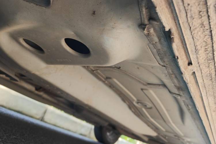 Used Chevrolet Cavalier 2019 320 Automatic Xinyue Edition Chassis Front Left