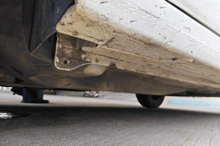 Used Chevrolet Cavalier 2019 320 Automatic Xinyue Edition Chassis Front Left