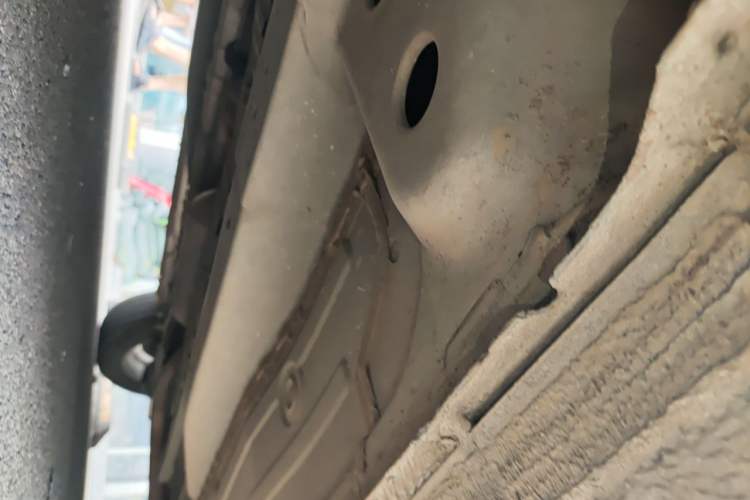 Used Chevrolet Cavalier 2019 320 Manual Xinyue Edition Chassis Front Left